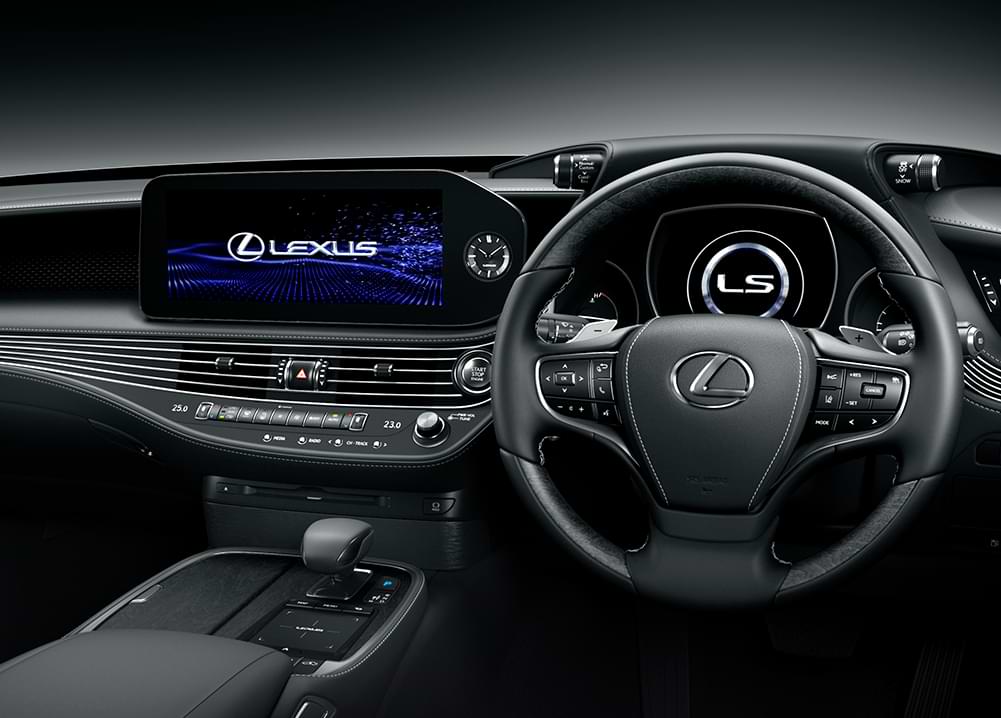 Lexus LS interior