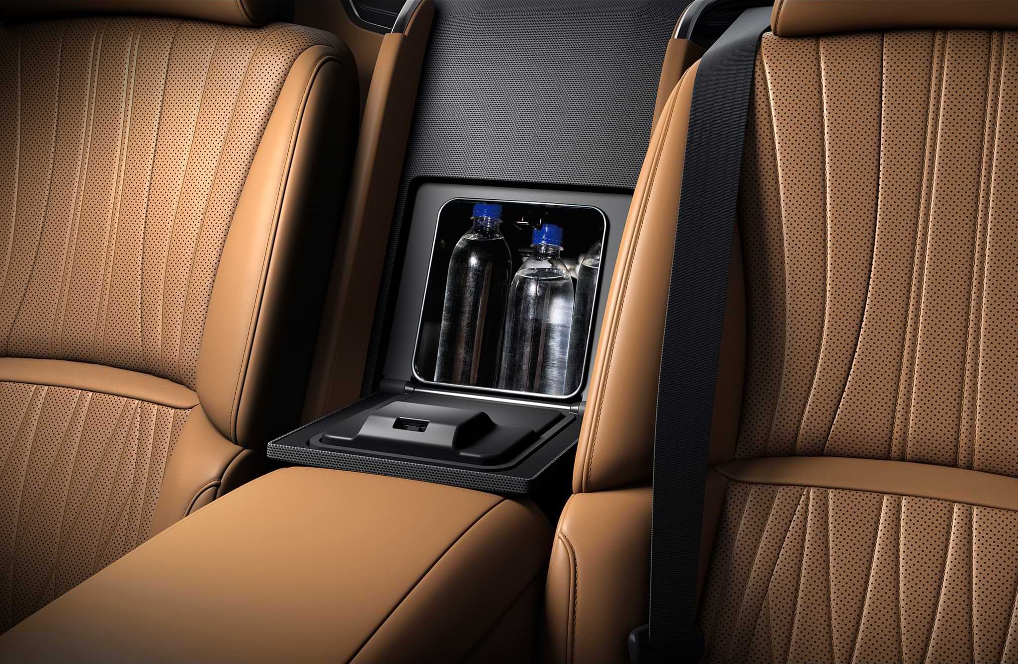 Lexus LS interior